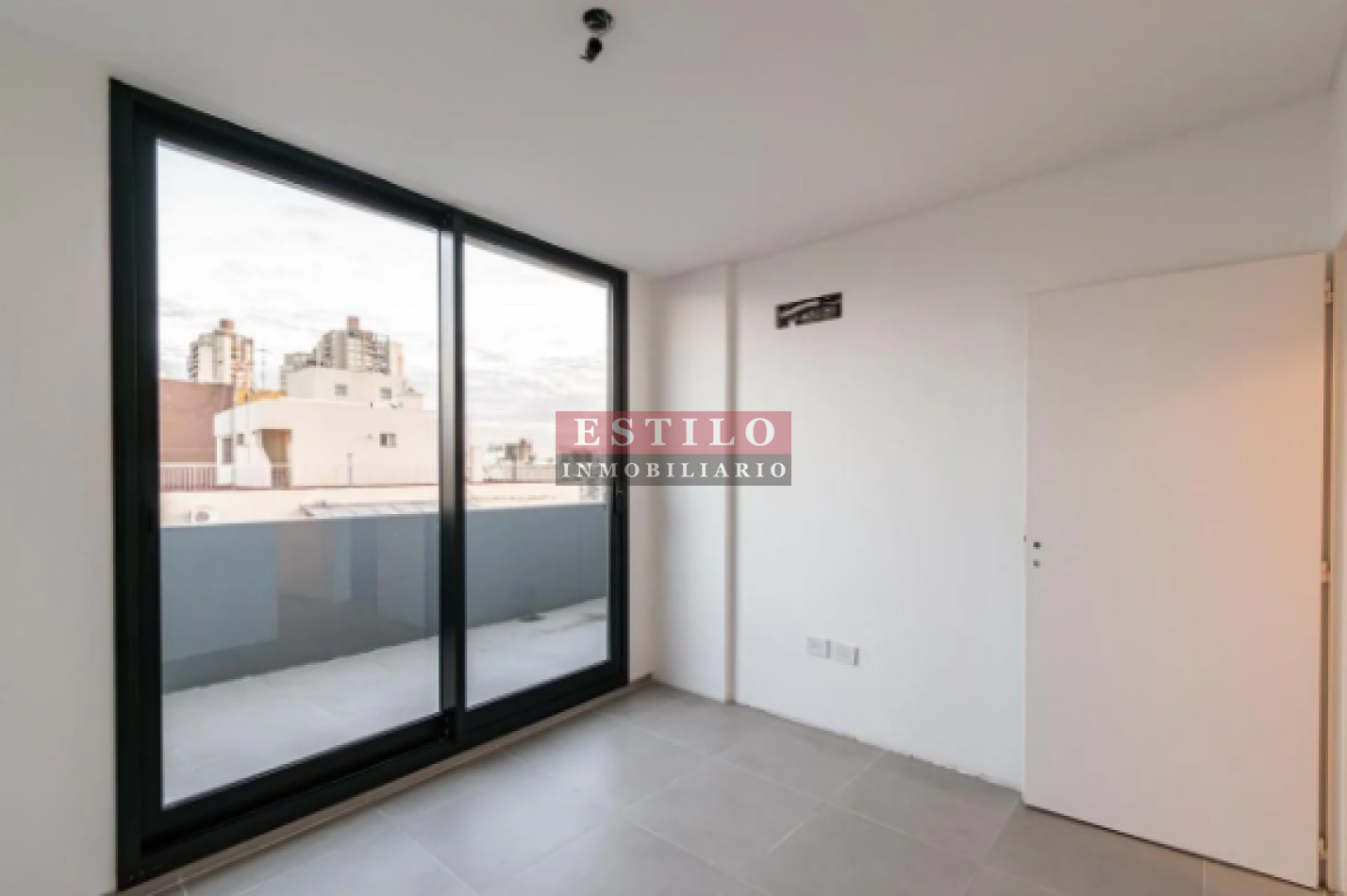 GALLO 900, VENTA DEPARTAMENTO DE DOS AMBIENTES CON TERRAZA