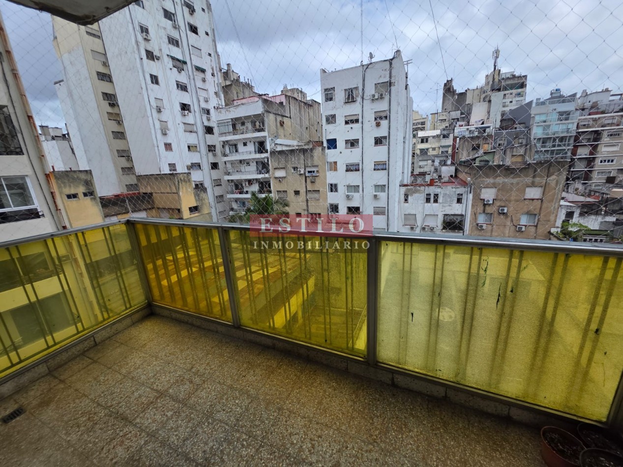 MANSILLA 2500, VENTA DE DEPARTAMENTO DE DOS AMBIENTES CON BALCON EN RECOLETA