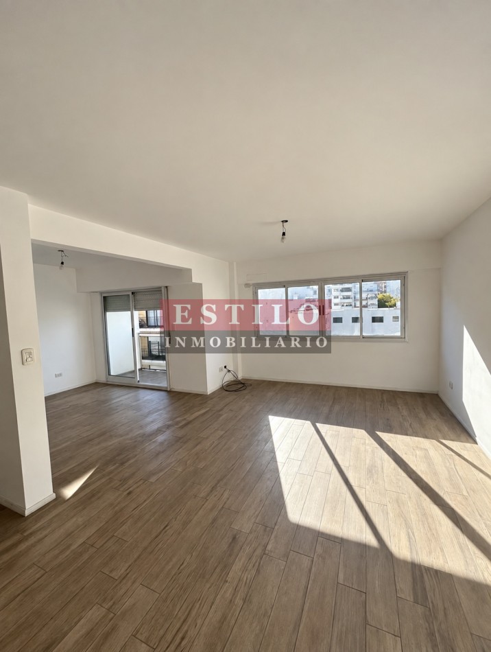 VARELA 100, VENTA DEPARTAMENTO DE DOS AMBIENTES EN FLORES