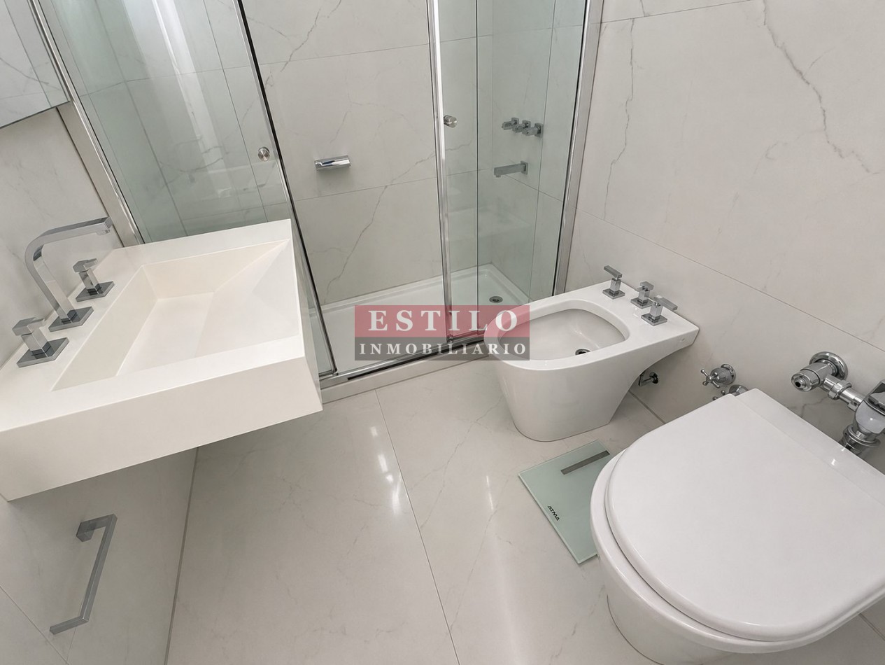 NAVARRO 4400, VENTA PISO DE CUATRO AMBIENTES CON COCHERA Y DEPENDENCIA