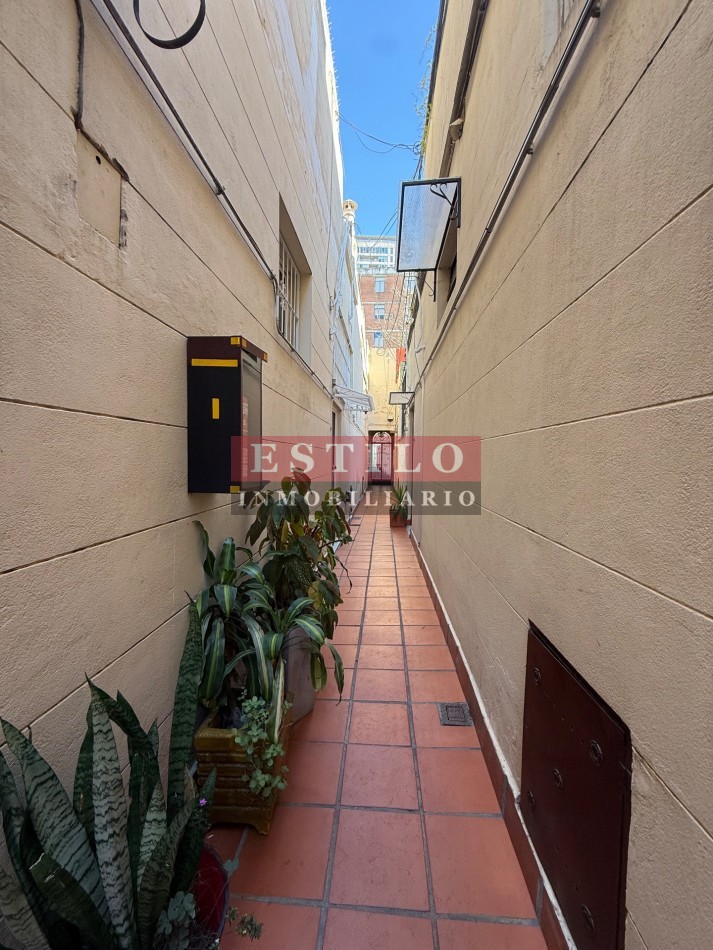 AMBROSETTI 500, VENTA PH DE CUATRO AMBIENTES CON TERRAZA