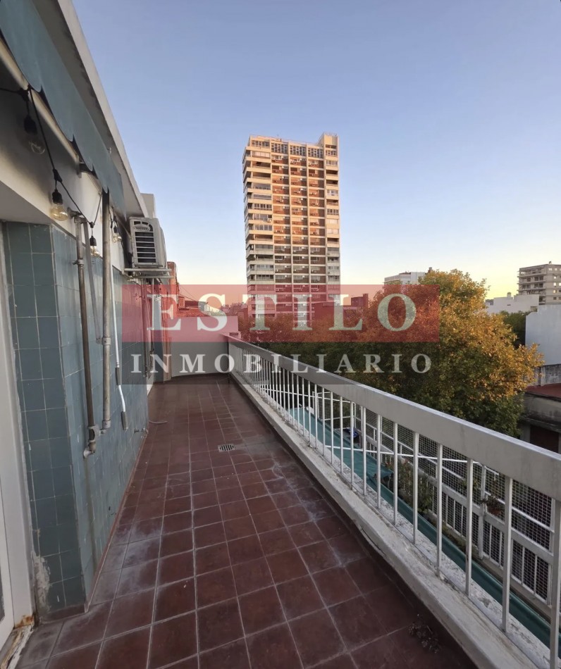 FALCON 2000, VENTA DEPARTAMENTO DE TRES AMBIENTES