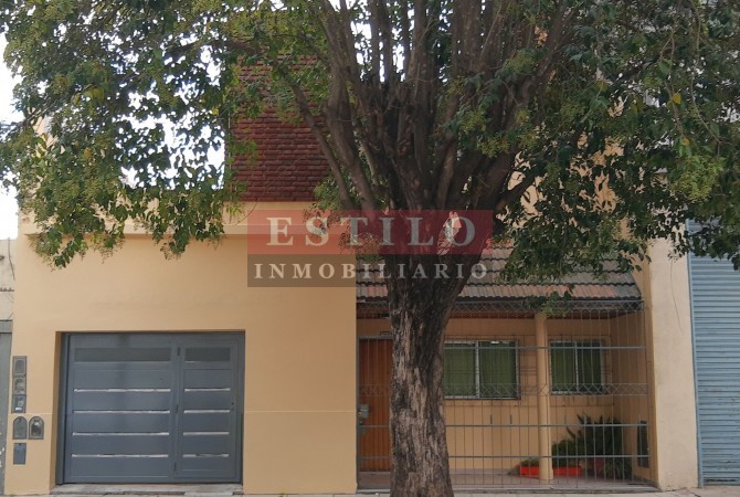 VICTOR HUGO 2600, VENTA CASA LOTE PROPIO EN V. DEVOTO