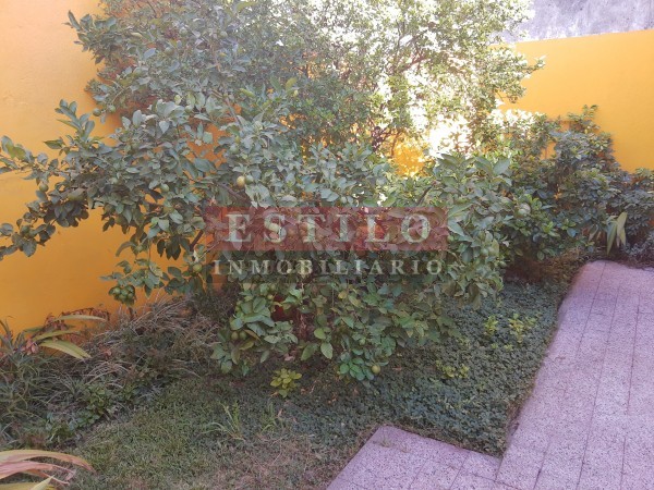 VICTOR HUGO 2600, VENTA CASA LOTE PROPIO EN V. DEVOTO