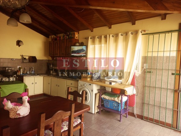 VICTOR HUGO 2600, VENTA CASA LOTE PROPIO EN V. DEVOTO