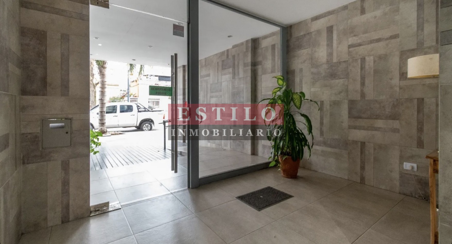 BAHIA BLANCA 2200, VENTA DEPARTAMENTO DE UN AMBIENTE DE CATEGORIA