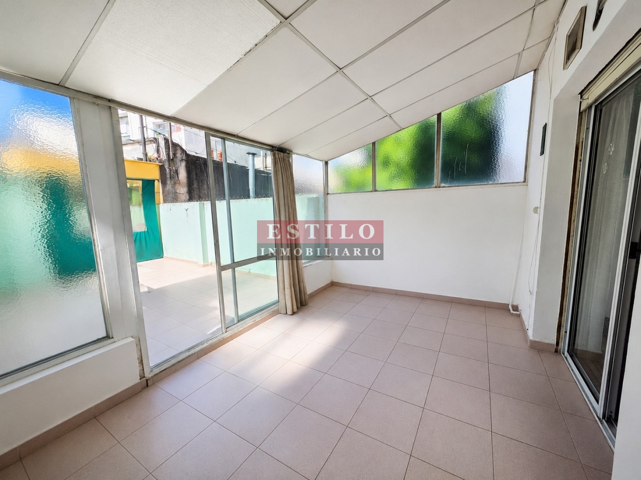 GUEMES 4000, VENTA DEPARTAMENTO DE CUATRO AMBIENTES CON DOS PATIOS