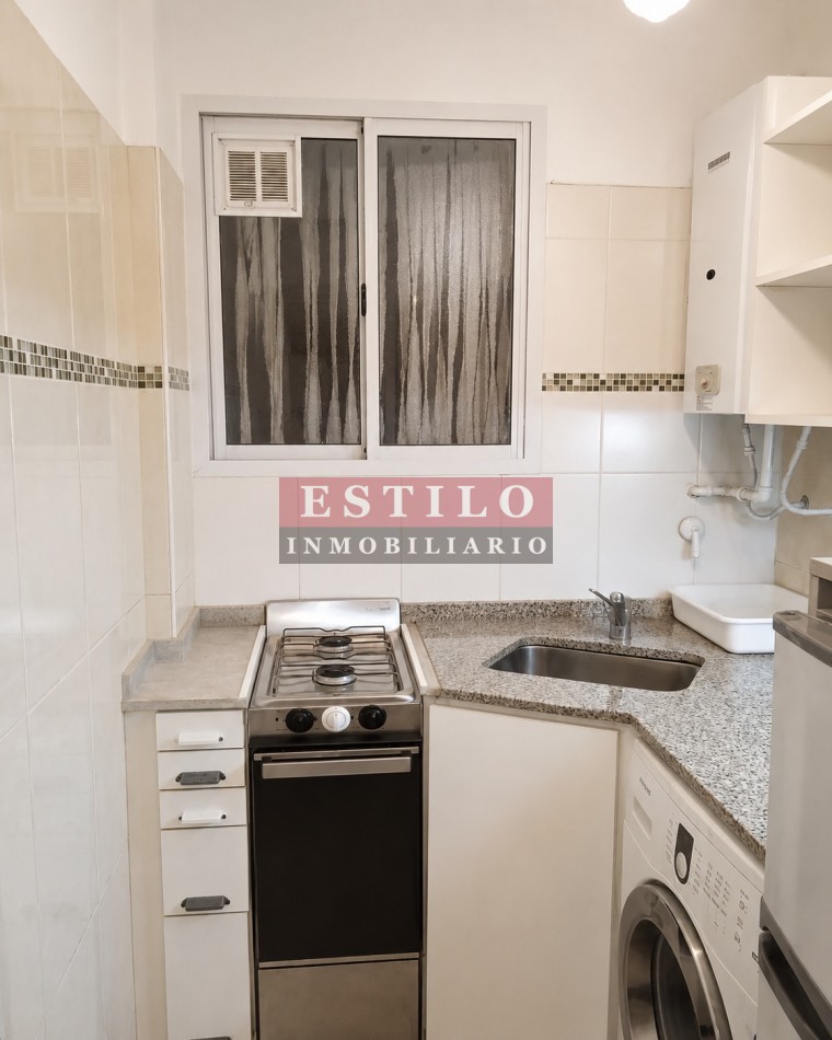 VIAMONTE 2800, VENTA 1 AMB DIVISIBLE AL FTE C/BALCON