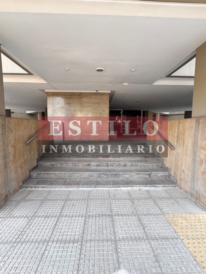 NAVARRO 4400, VENTA PISO DE CUATRO AMBIENTES CON COCHERA Y DEPENDENCIA