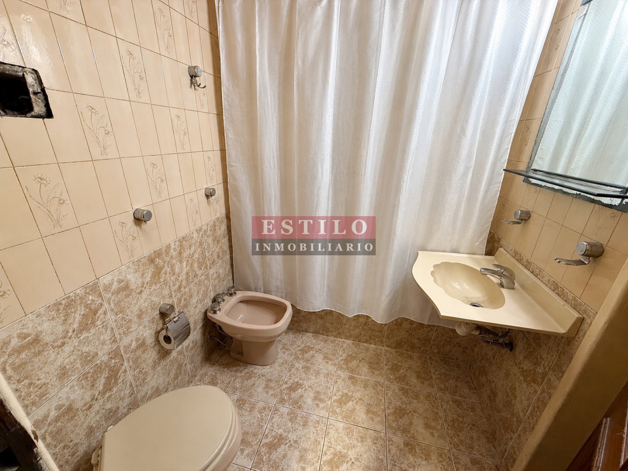 AMBROSETTI 500, VENTA PH DE CUATRO AMBIENTES CON TERRAZA