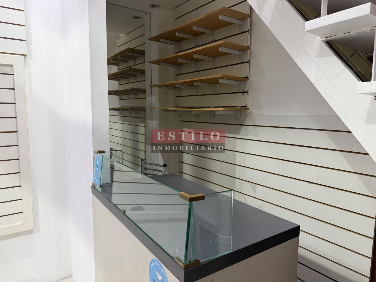 AV. SCALABRINI ORTIZ 2500, ALQUILER LOCAL EN GALERIA NUEVO MUNDO
