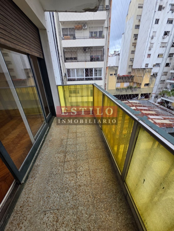 MANSILLA 2500, VENTA DE DEPARTAMENTO DE DOS AMBIENTES CON BALCON EN RECOLETA
