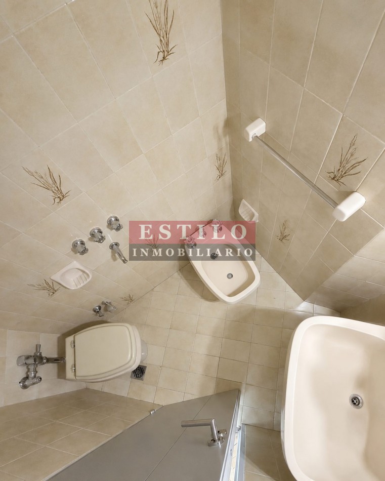 NAVARRO 4400, VENTA PISO DE CUATRO AMBIENTES CON COCHERA Y DEPENDENCIA