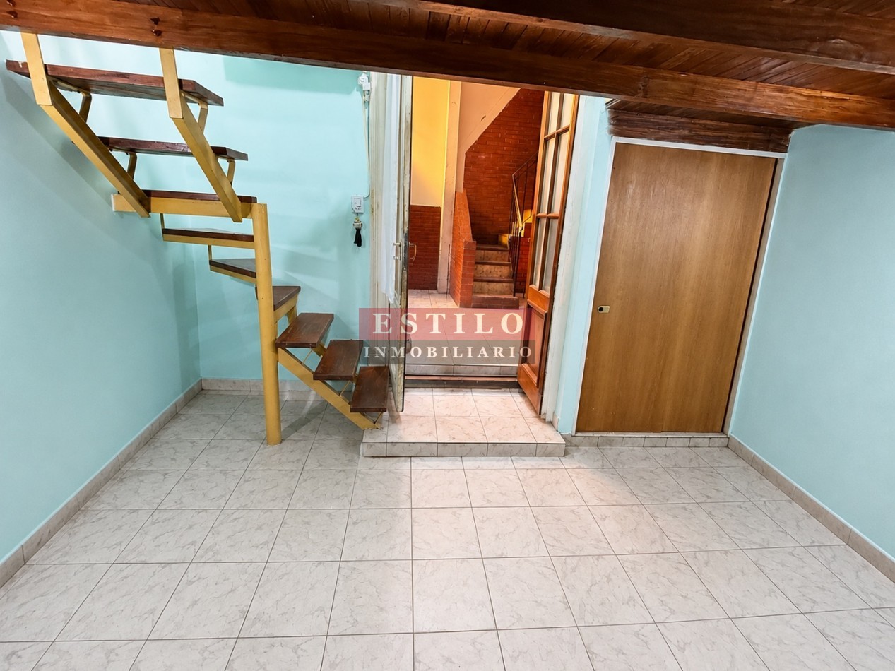 AMBROSETTI 500, VENTA PH DE CUATRO AMBIENTES CON TERRAZA