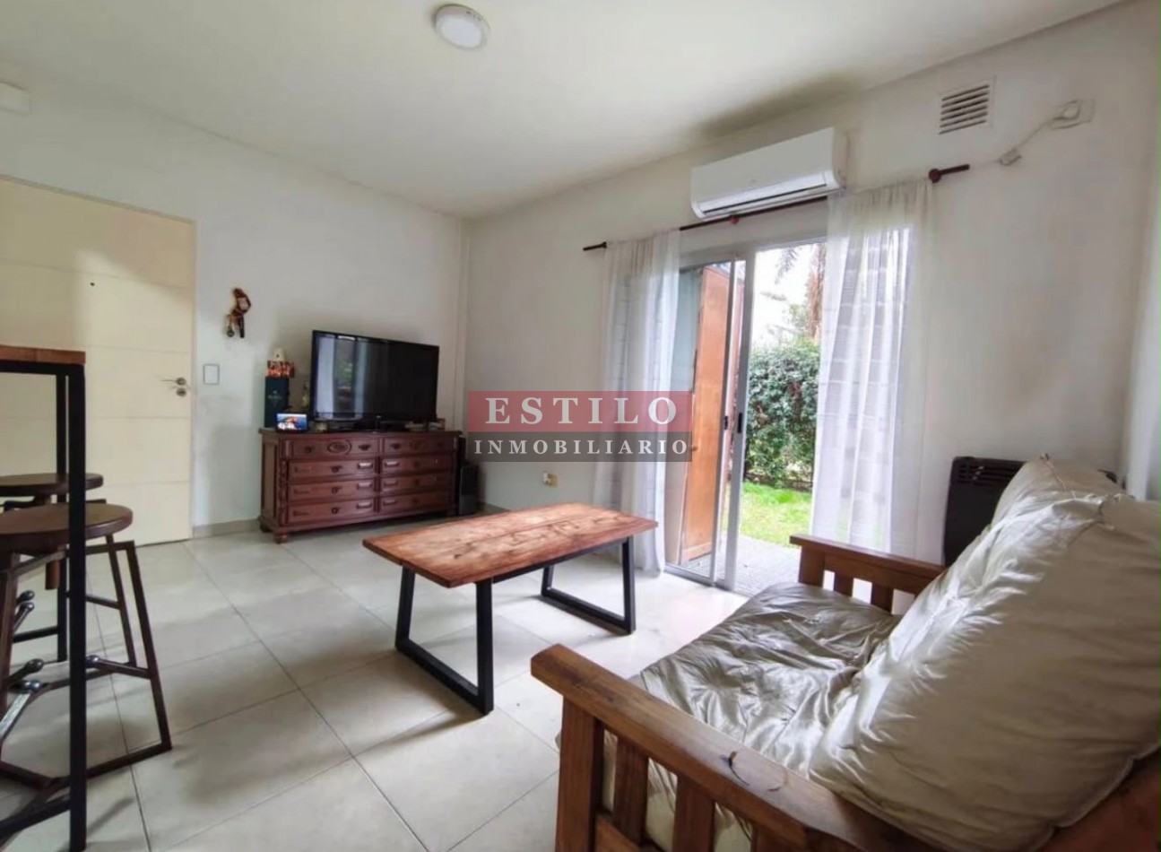 SIMBRON 5900, VENTA DEPARTAMENTO DE DOS AMBIENTES EN PB CON PILETA Y COCHERA EN VILLA REAL