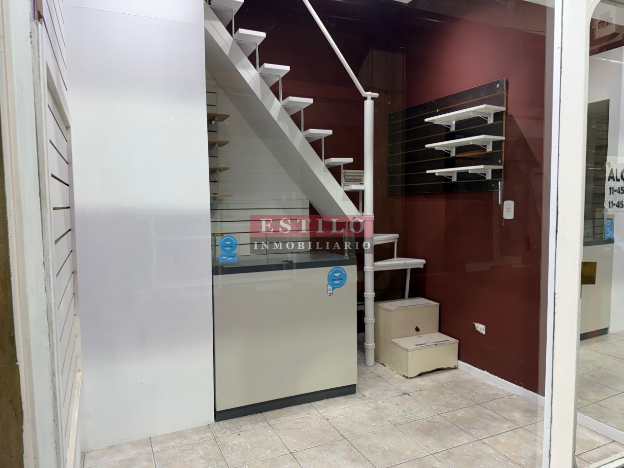 AV. SCALABRINI ORTIZ 2500, ALQUILER LOCAL EN GALERIA NUEVO MUNDO