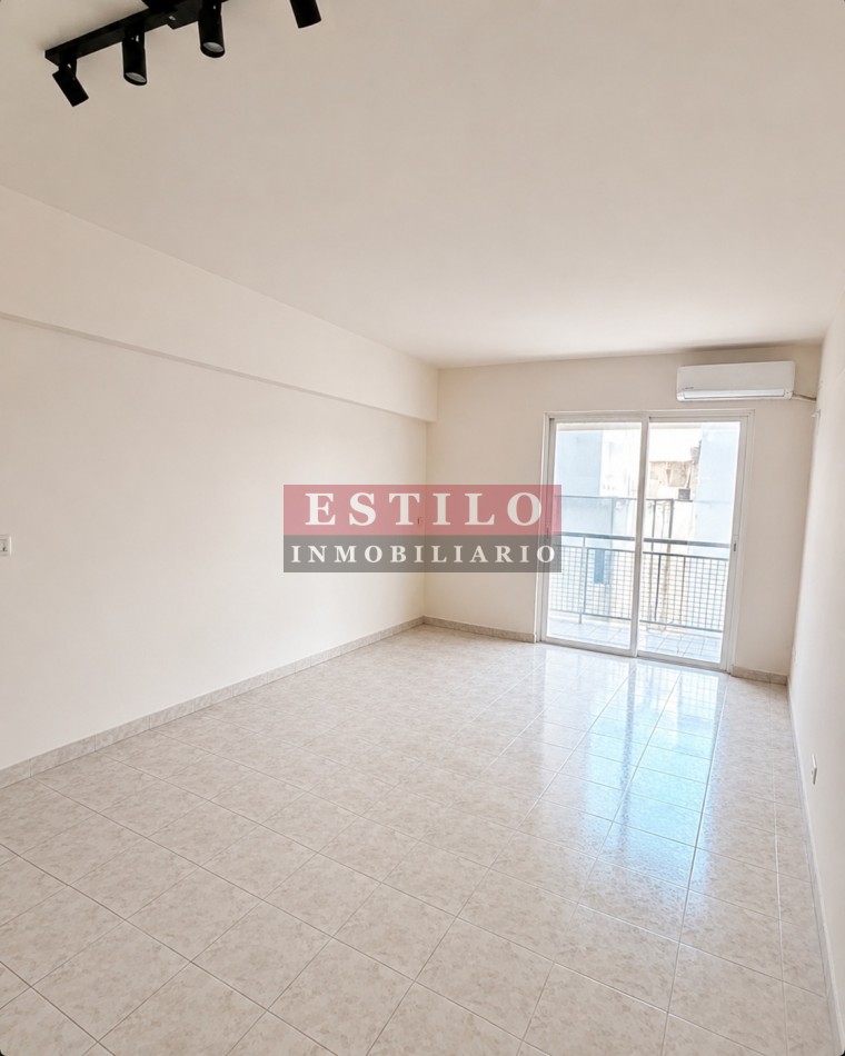 TRELLES 900, VENTA DEPARTAMENTO DE DOS AMBIENTES EN TORRE