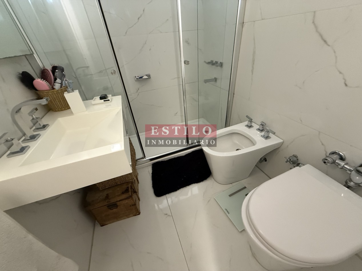 NAVARRO 4400, VENTA PISO DE CUATRO AMBIENTES CON COCHERA Y DEPENDENCIA