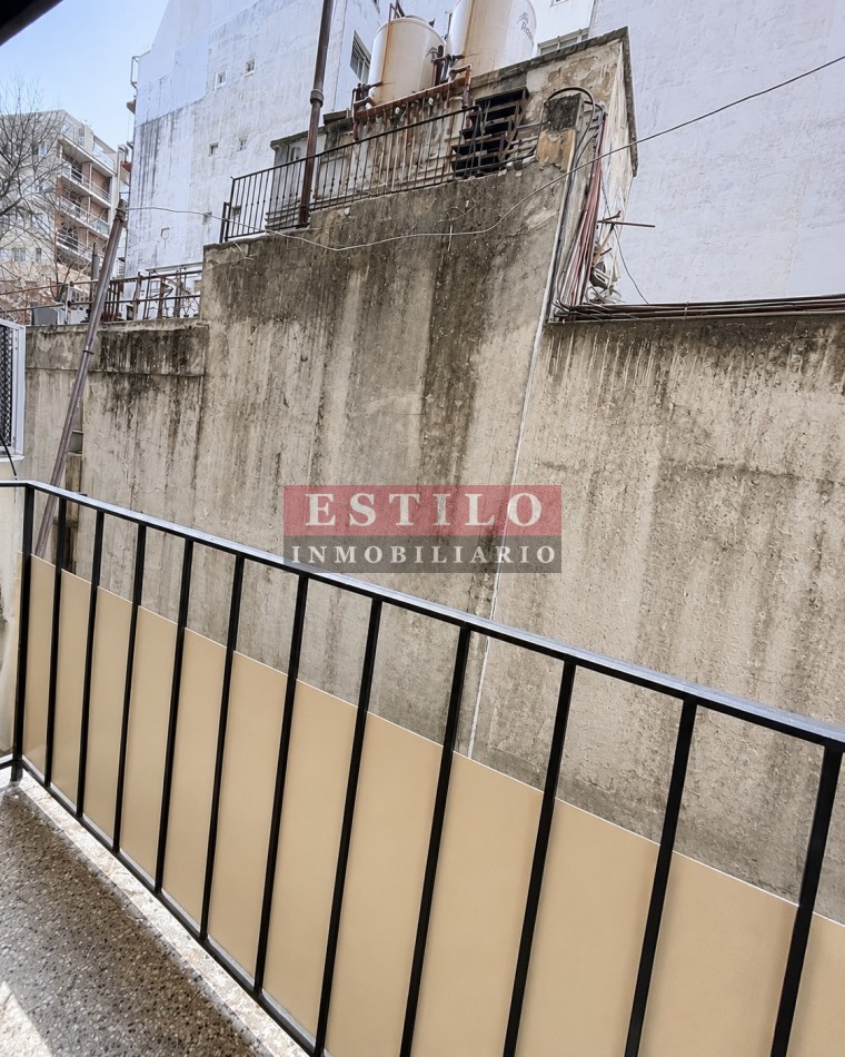 FRENCH 2800, VENTA DEPARTAMENTO DE UN AMBIENTE EN IMPECABLE ESTADO
