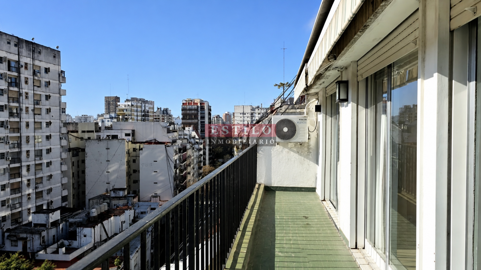 FRENCH 3000, VENTA DEPARTAMENTO DE TRES AMBIENTES