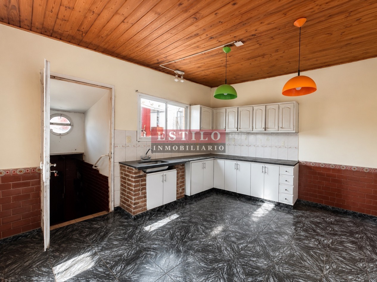 AMBROSETTI 500, VENTA PH DE CUATRO AMBIENTES CON TERRAZA