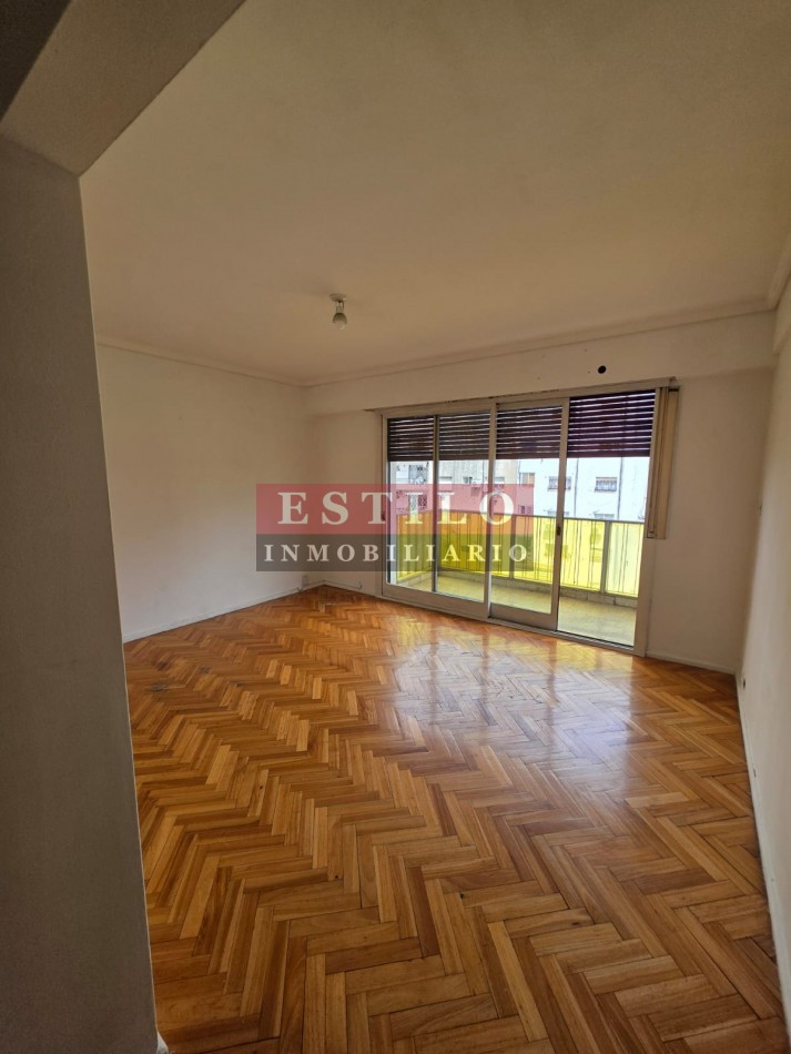 MANSILLA 2500, VENTA DE DEPARTAMENTO DE DOS AMBIENTES CON BALCON EN RECOLETA