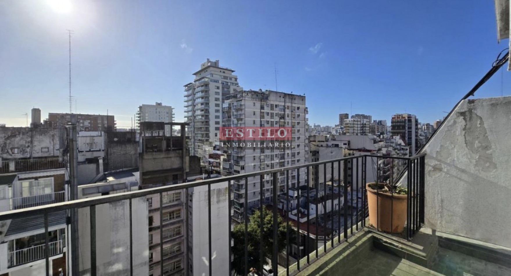 FRENCH 3000, VENTA DEPARTAMENTO DE TRES AMBIENTES