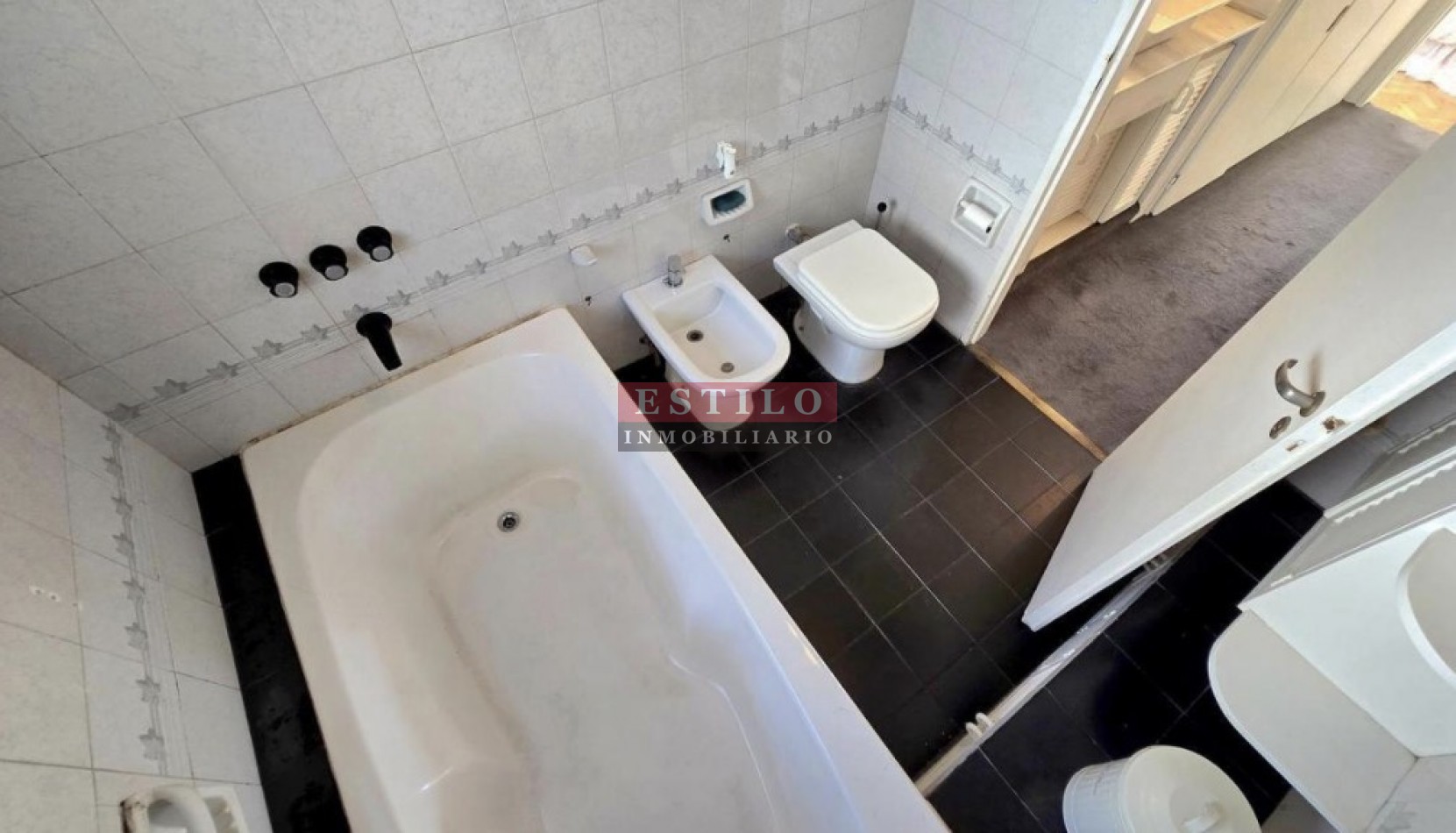 FRENCH 3000, VENTA DEPARTAMENTO DE TRES AMBIENTES