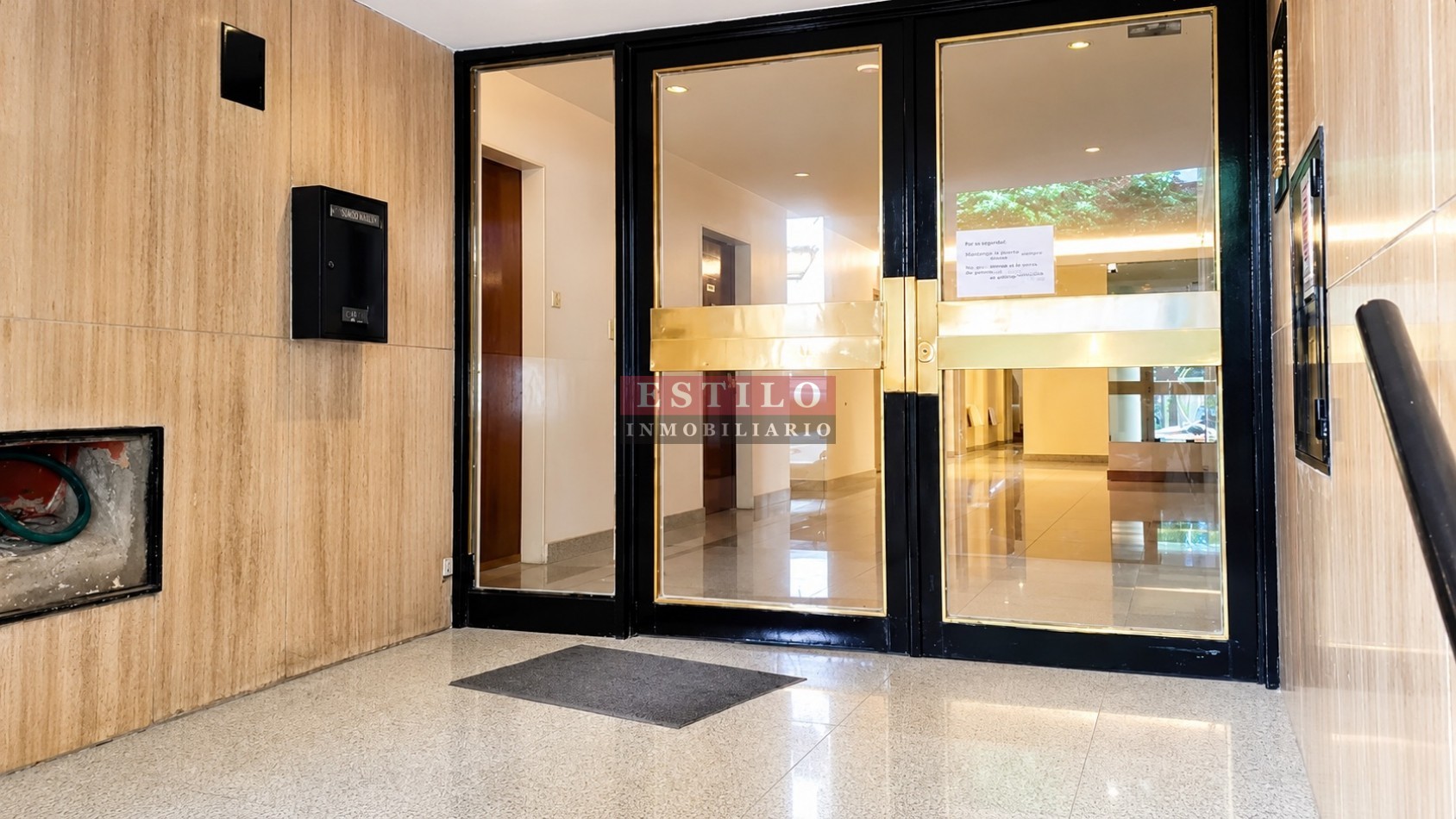 FRENCH 2800, VENTA DEPARTAMENTO DE UN AMBIENTE EN IMPECABLE ESTADO