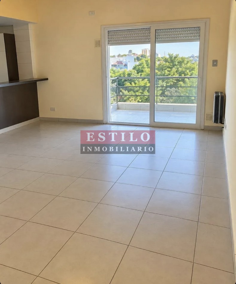 QUEVEDO 3200, VENTA DEPARTAMENTO DE TRES AMBIENTES Y MEDIO CON COCHERA CUBIERTA EN VILLA DEVOTO