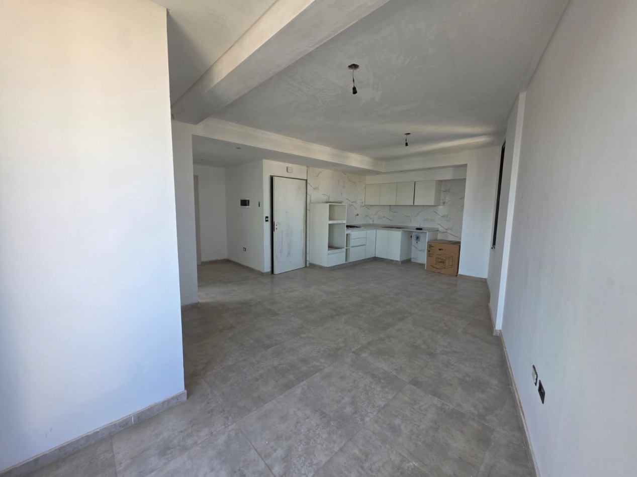 AV. ASAMBLEA 1600, VENTA DEPARTAMENTOS TRES AMBIENTES A ESTRENAR