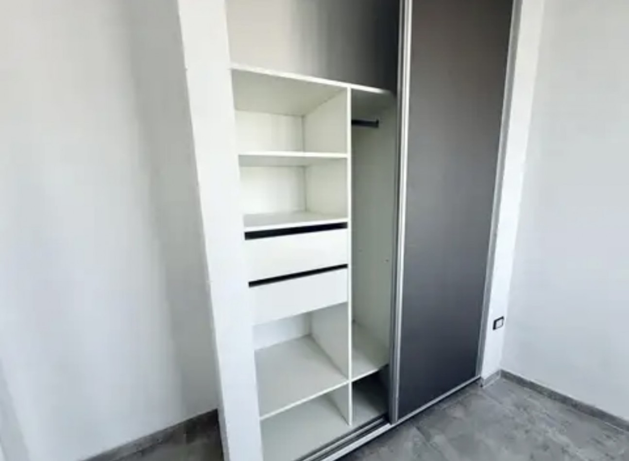 AV. ASAMBLEA 1600, VENTA DEPARTAMENTOS DE DOS AMBIENTES 9no B