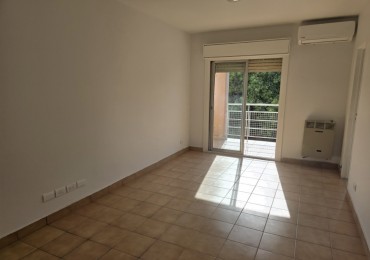 SANTOS DUMONT 2700, VENTA DEPARTAMENTO DE TRES AMBIENTES 