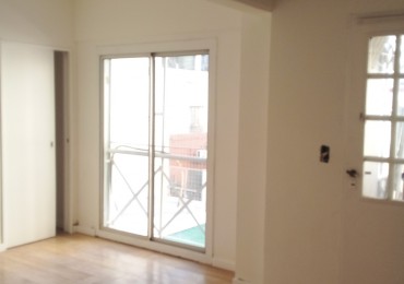 PERON 4100, VENTA 2 AMB A NUEVO
