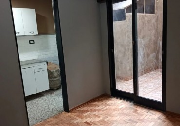GODOY CRUZ 2700, Venta Muy Buen depto 2 AMB c/Patio Propio Apto PROF/VIVIENDA