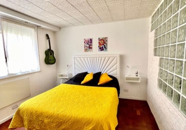 HIPOLITO YRIGOYEN 600, VENTA Genial depto 2 AMB + ESCRITORIO, Completamente  a Nuevo 