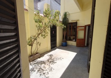 AV. ALBERDI 2600, VENTA PH DE CUATRO AMBIENTES Y ESCRITORIO