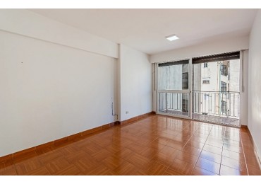 SARMIENTO 2300, VENTA IMPECABLE Depto 3 AMB c/BALCON Super Completo Mtrs Av Callao