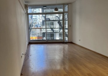 MARIO BRAVO 1100, VENTA DEPARTAMENTO DE DOS AMBIENTES CON COCHERA