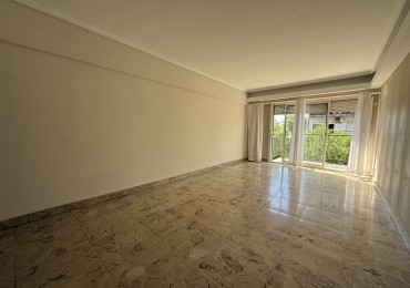 MELINCUE 3300, VENTA DEPARTAMENTO DE TRES AMBIENTES CON DEPENDENCIA DE SERVICIO