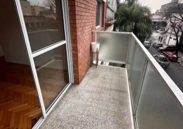 ARTIGAS 1400, VENTA 2 AMB AL FRENTE BALCON CORRIDO