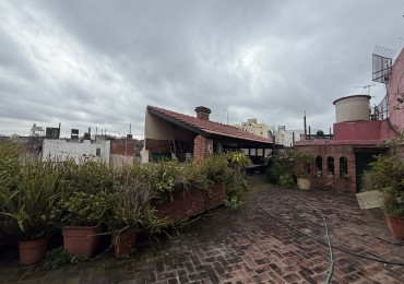 SOLIS 1800, VENTA PH SEIS AMBIENTES EN PARQUE PATRICIOS