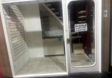 AV S ORTIZ 2500, ALQUILER LOCAL EN GALERIA NUEVO MUNDO